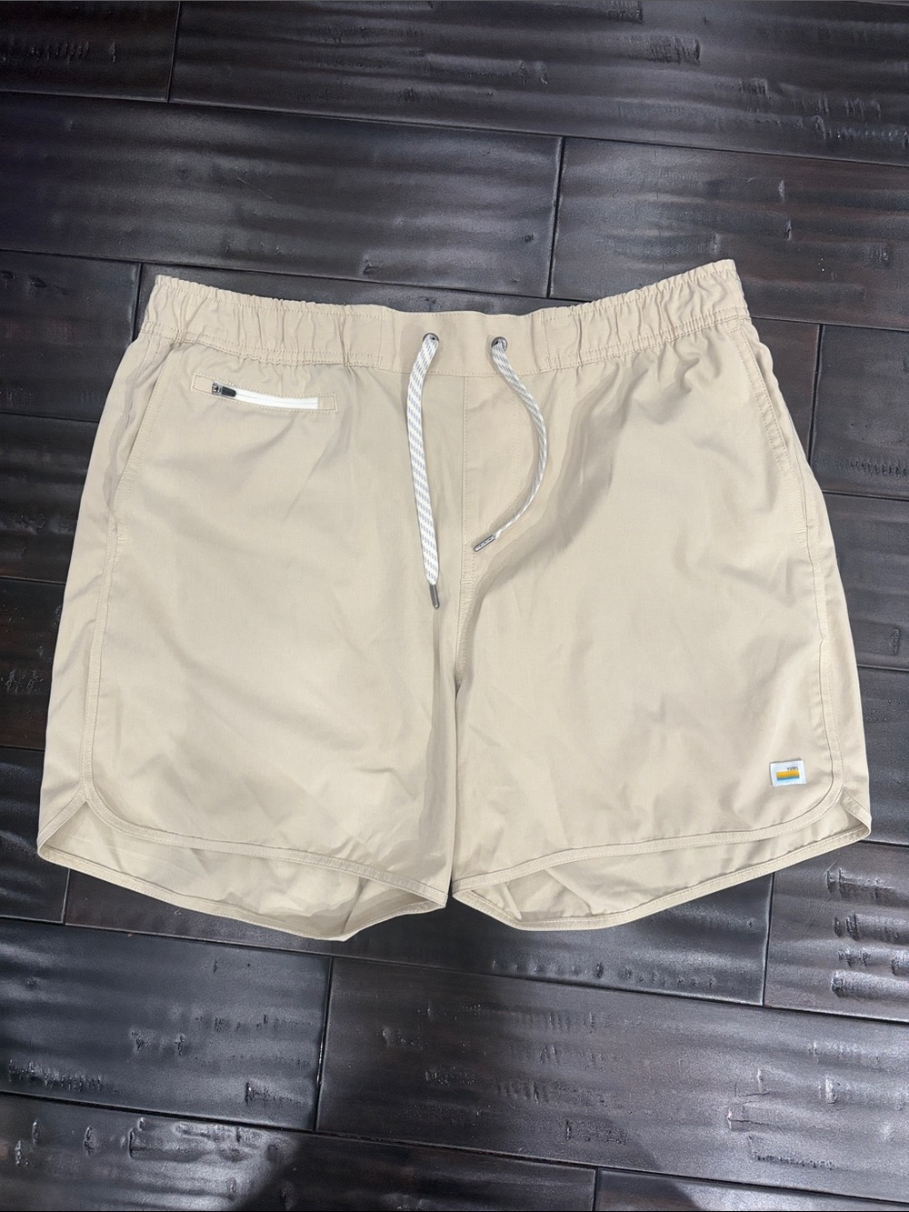 Vuori Men's Lightweight Drawstring Shorts in Beige